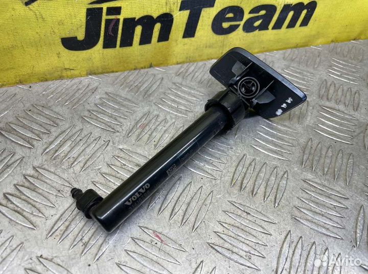 Форсунка омывателя фары правая Volvo Xc60 UZ