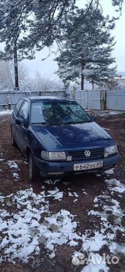 Volkswagen polo капот