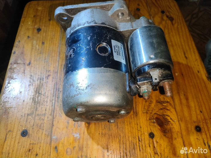 Стартер J5210302