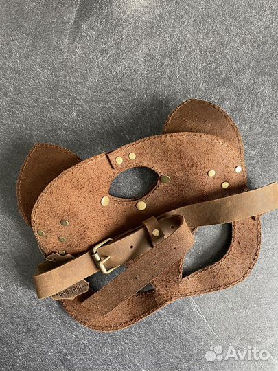 Маска кожаная