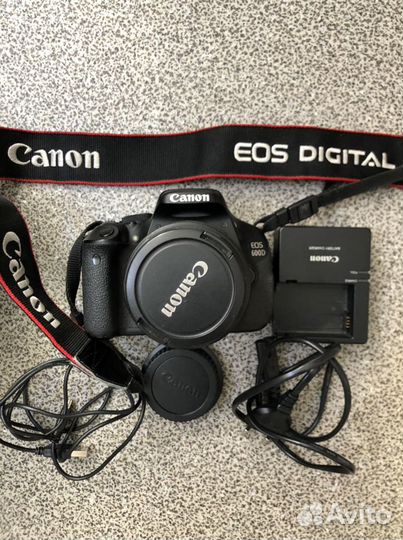 Зеркальный фотоаппарат