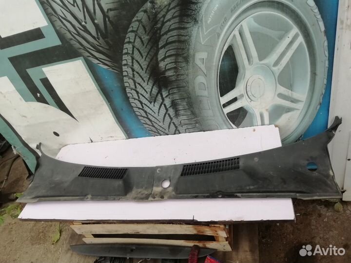 Жабо (планка под лобовое стекло ) Lanos