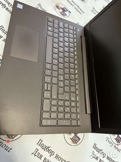 Lenovo v130, full HD