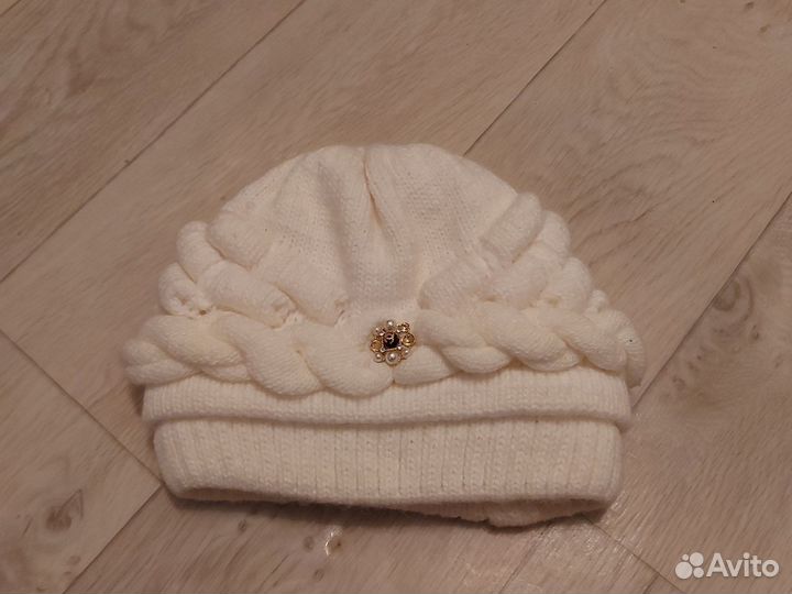 Шапка женская вязаная