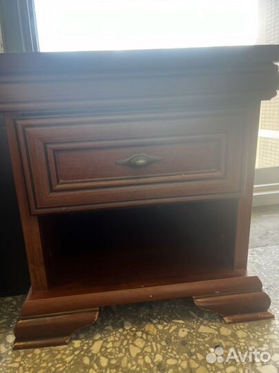 Тумбочка прикроватная 2 шт