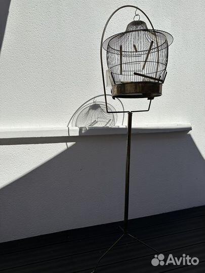 Старинная клетка для птиц из латуни