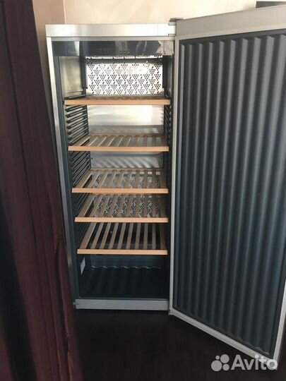 Винный шкаф холодильник Liebherr Grandcru