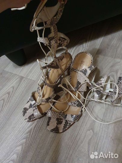 Босоножки