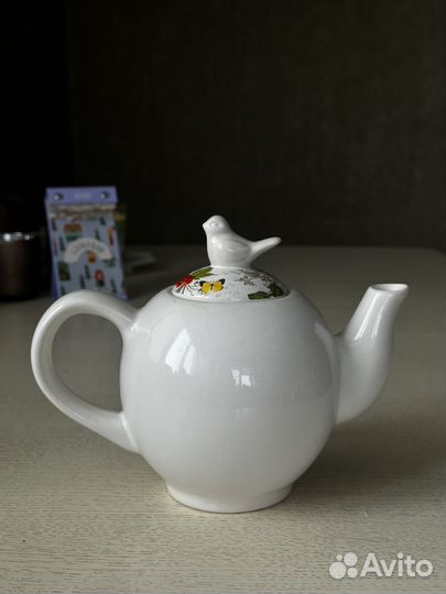 Чайник заварочный и сахарница