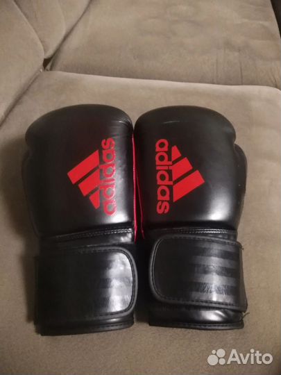 Боксерские перчатки 14 oz