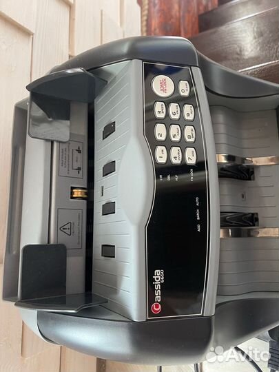 Счетная машинка для денег