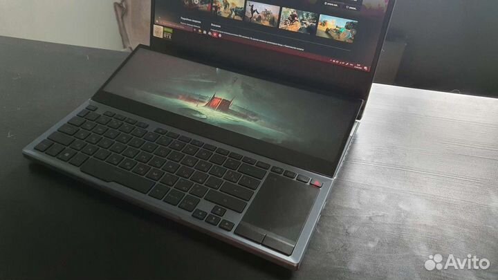 Asus rog zephyrus duo 15