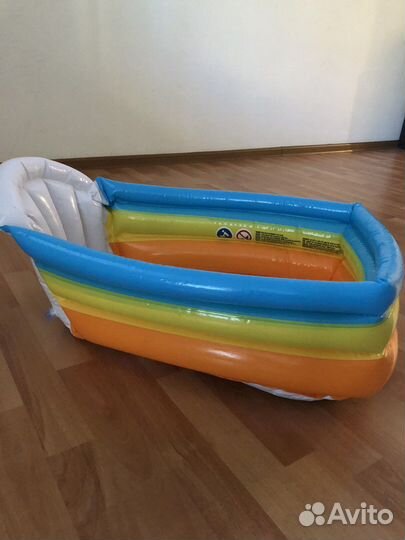 Надувная ванночка для младенца