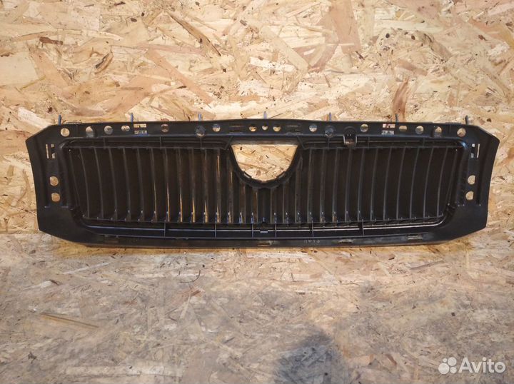 Решетка радиатора черная Skoda Fabia