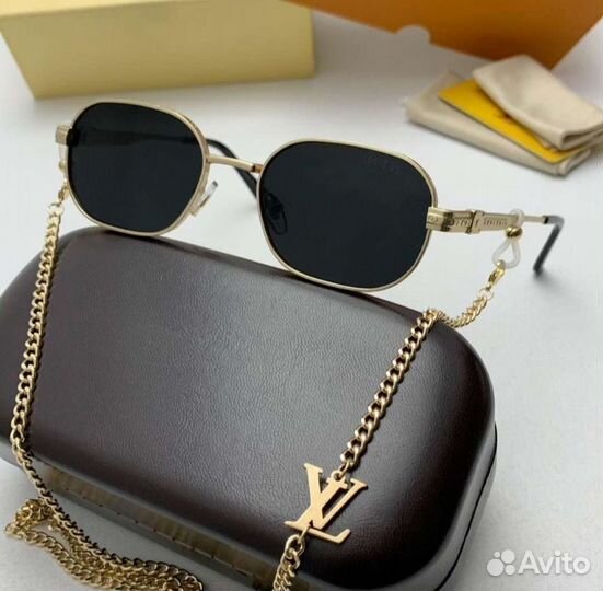 Солнцезащитные очки