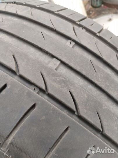 Tracmax X-Privilo TX3 245/40 R19