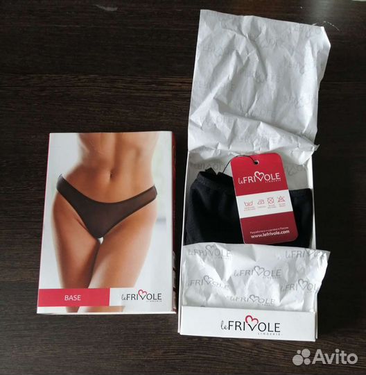 Трусики женские стринги, новые, размер 42-44