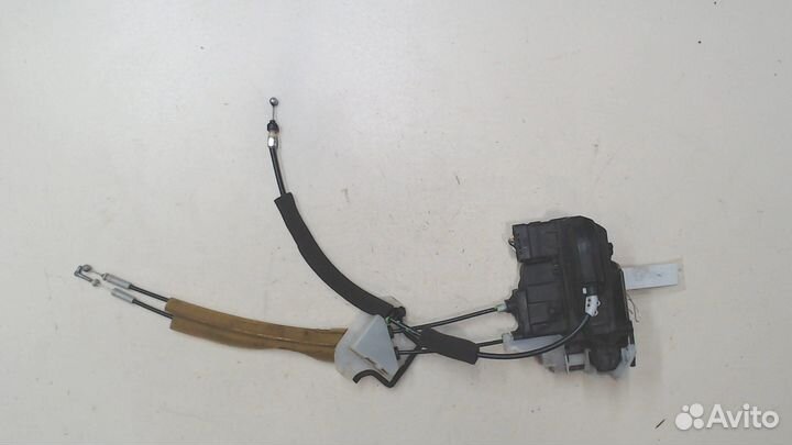 Замок двери Infiniti FX, 2006