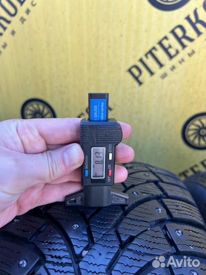 Formula Ice 215/55 R17 98T