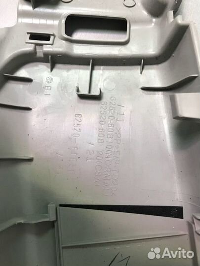 Обшивка стойки задней левой Toyota Land Cruiser