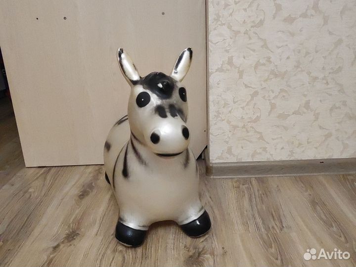 Прыгун ослик