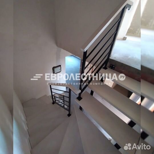Лестница на второй этаж