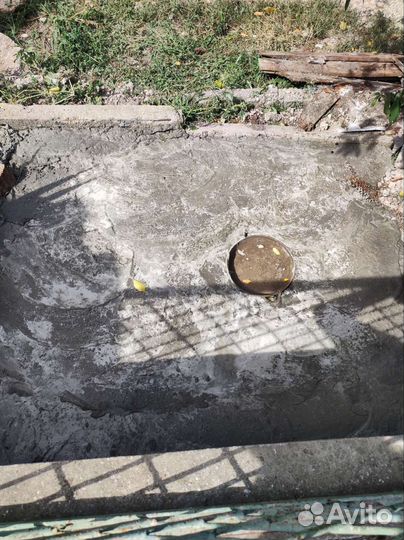 Ручная чистка выгребных ям