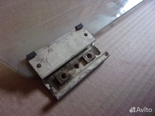 Бмв 3 Е30 83-88г., стекло заднее правое дверное