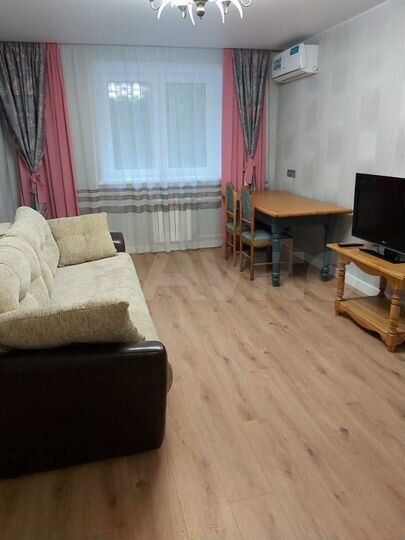 2-к. квартира, 65 м², 2/5 эт.