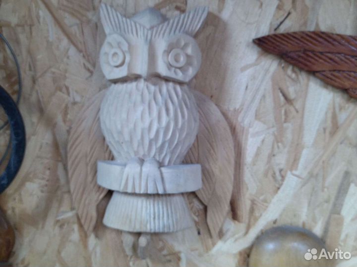 Вешалка в прихожую из дерева