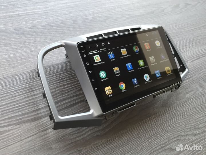 Магнитола Toyota Venza с камерой