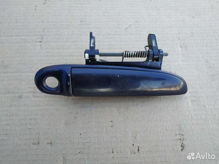 Ручка двери наружная правая Dodge Stratus