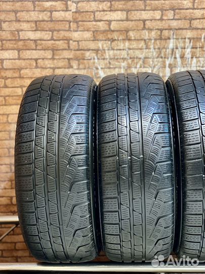 Pirelli Winter Sottozero II 225/50 R17