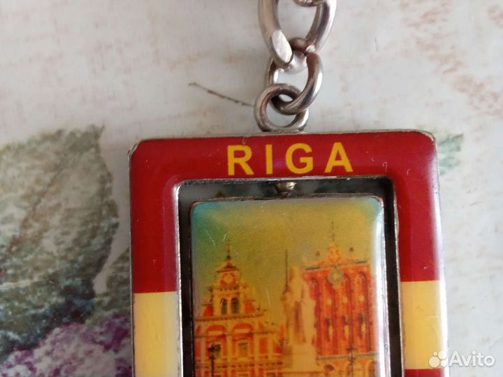 Брелок на ключи