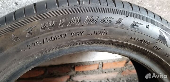 Triangle Sportex TSH11 225/50 R17 98Y