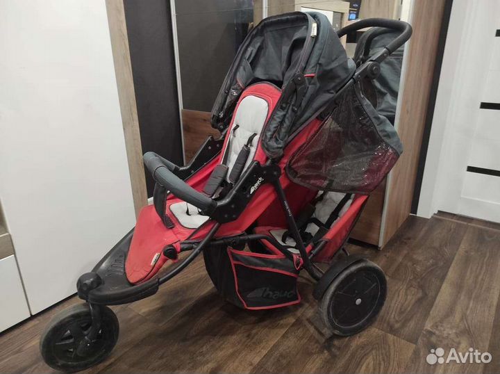 Коляска для двойни и погодок Hauck
