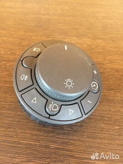 Переключатель света фар на Opel Corsa D