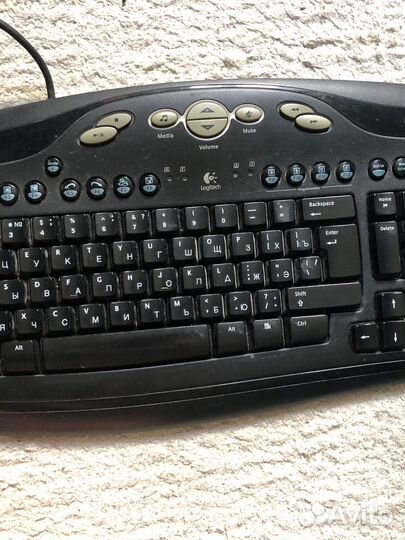 Клавиатура logitech