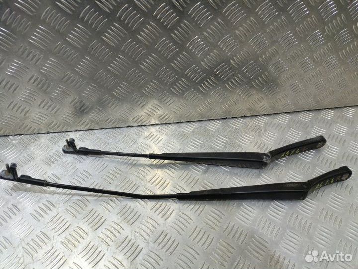 Поводок дворника Skoda Octavia A5