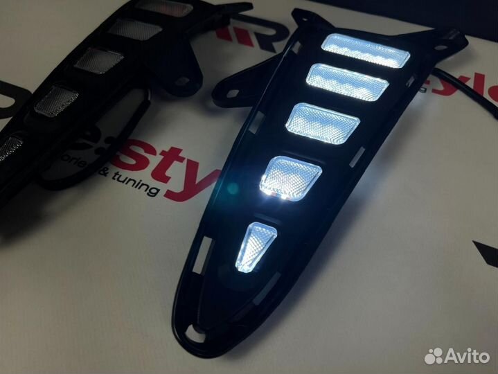 Ходовые огни Toyota C-HR R2171