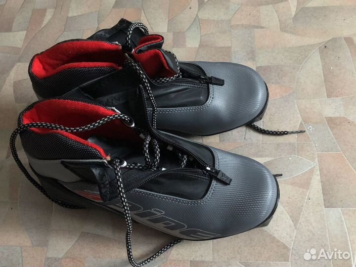 Лыжные ботинки 38 размер spine