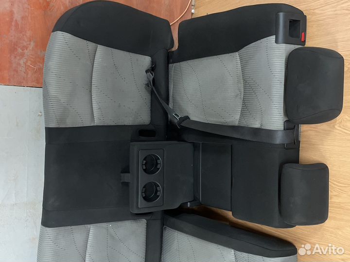 Сидение заднее