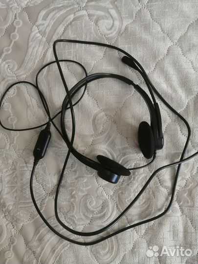Наушники с микрофоном