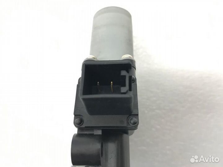 Мотор стеклоподъемника задний правый Mazda 3Bl