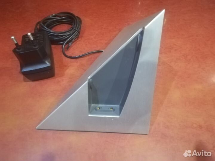 Зарядное устройство BeoCom 6000