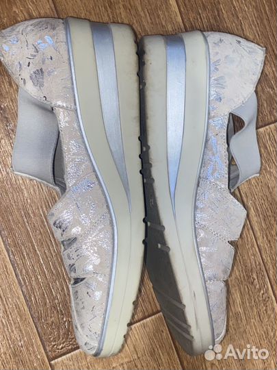 Босоножки 36р