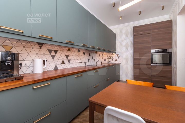 4-к. квартира, 127,5 м², 6/17 эт.