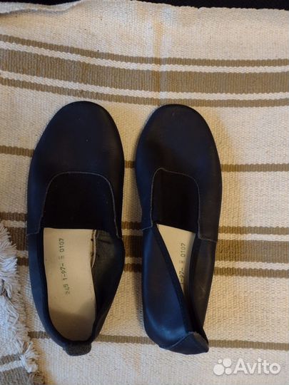 Чешки черные кожанные