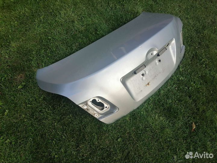 Крышка багажника toyota camry 40