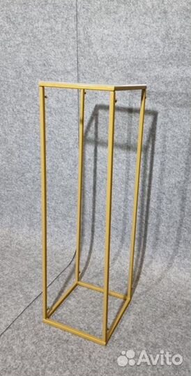 Аренда стойки для цветов